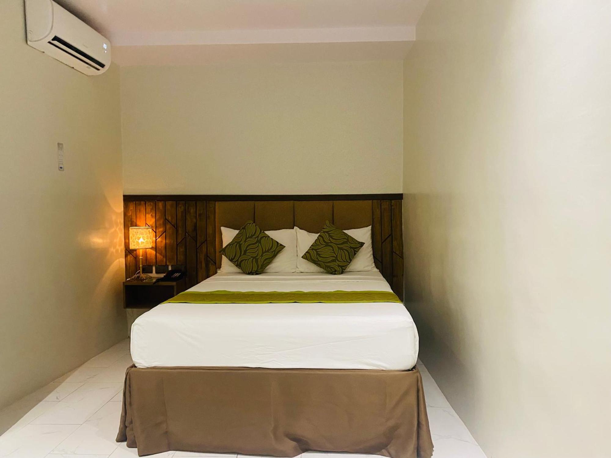 Maxi Hotel And Event Center Tagbilaran Eksteriør billede