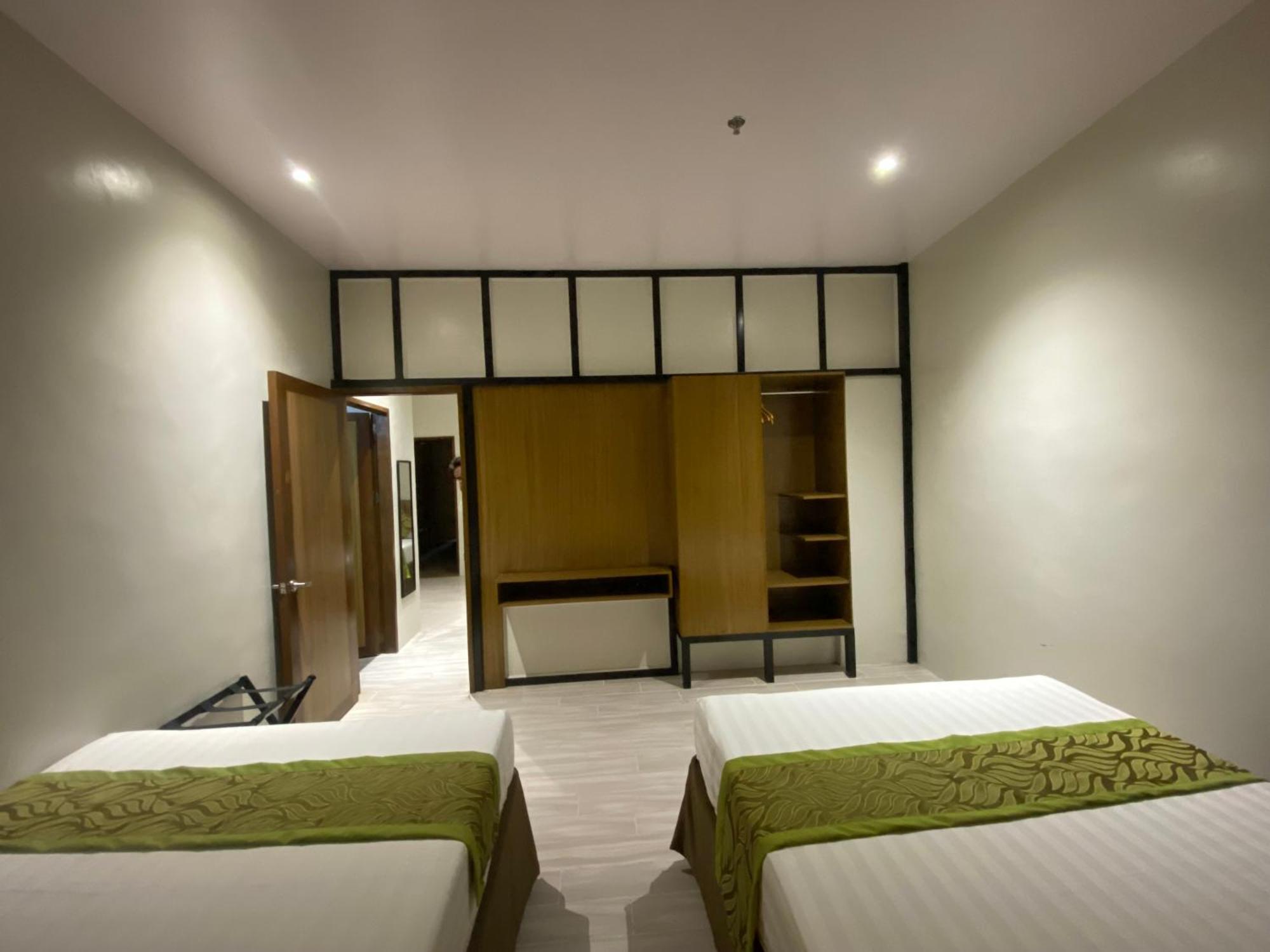 Maxi Hotel And Event Center Tagbilaran Eksteriør billede