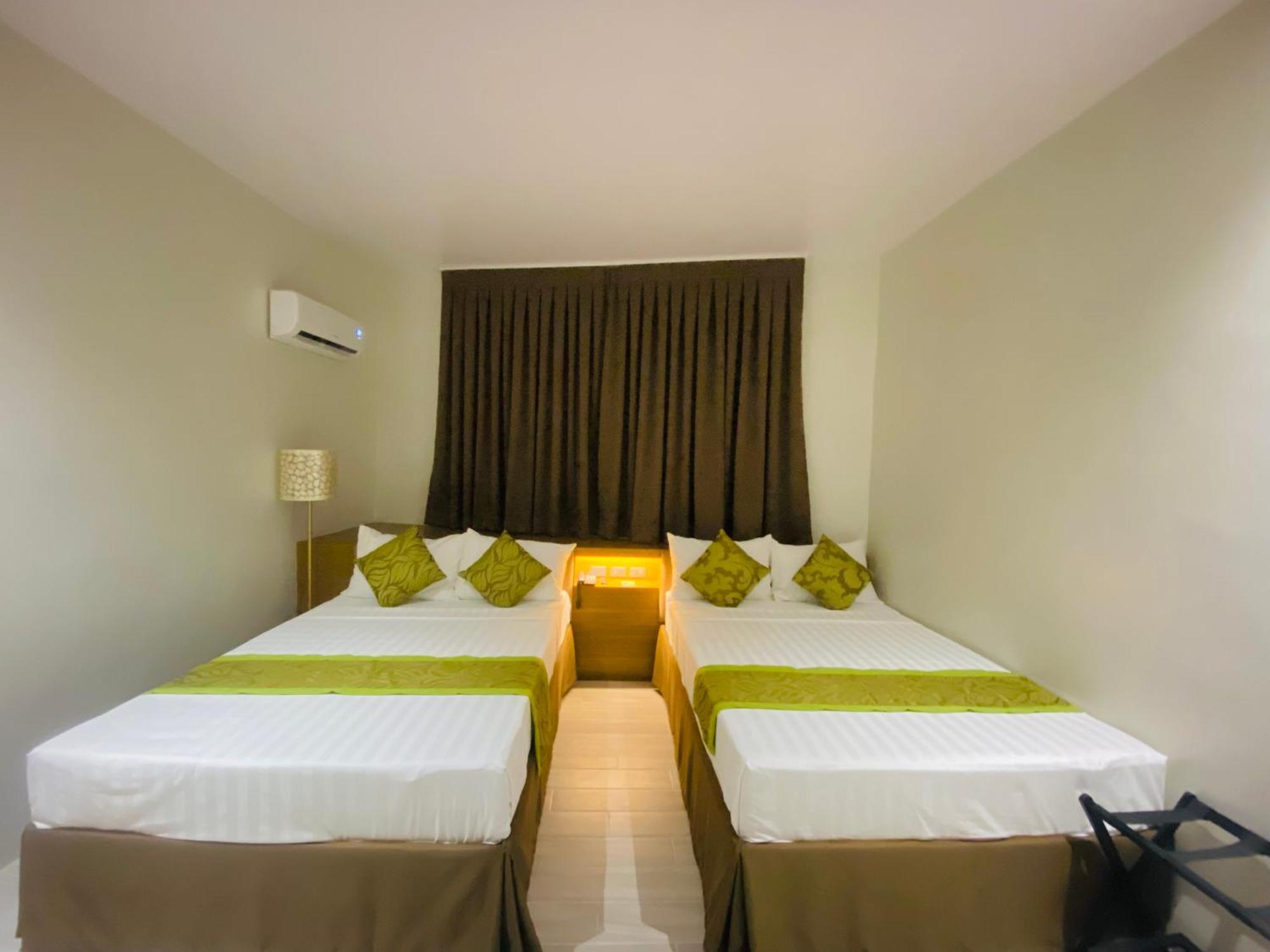 Maxi Hotel And Event Center Tagbilaran Eksteriør billede